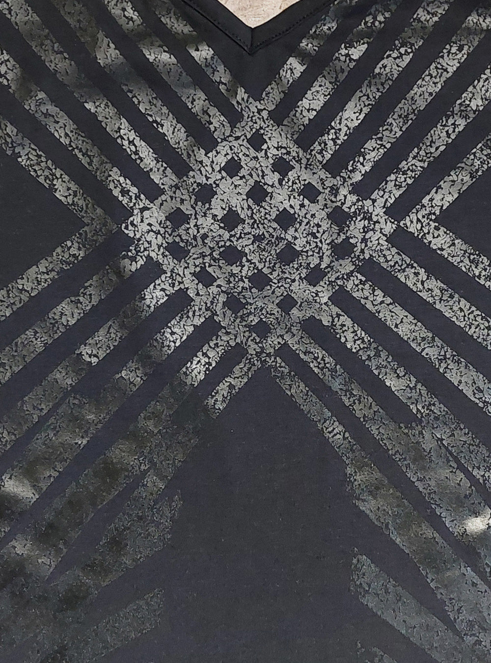 silu-top-black-on-black-close-detail-print | HybridPunkBerlin