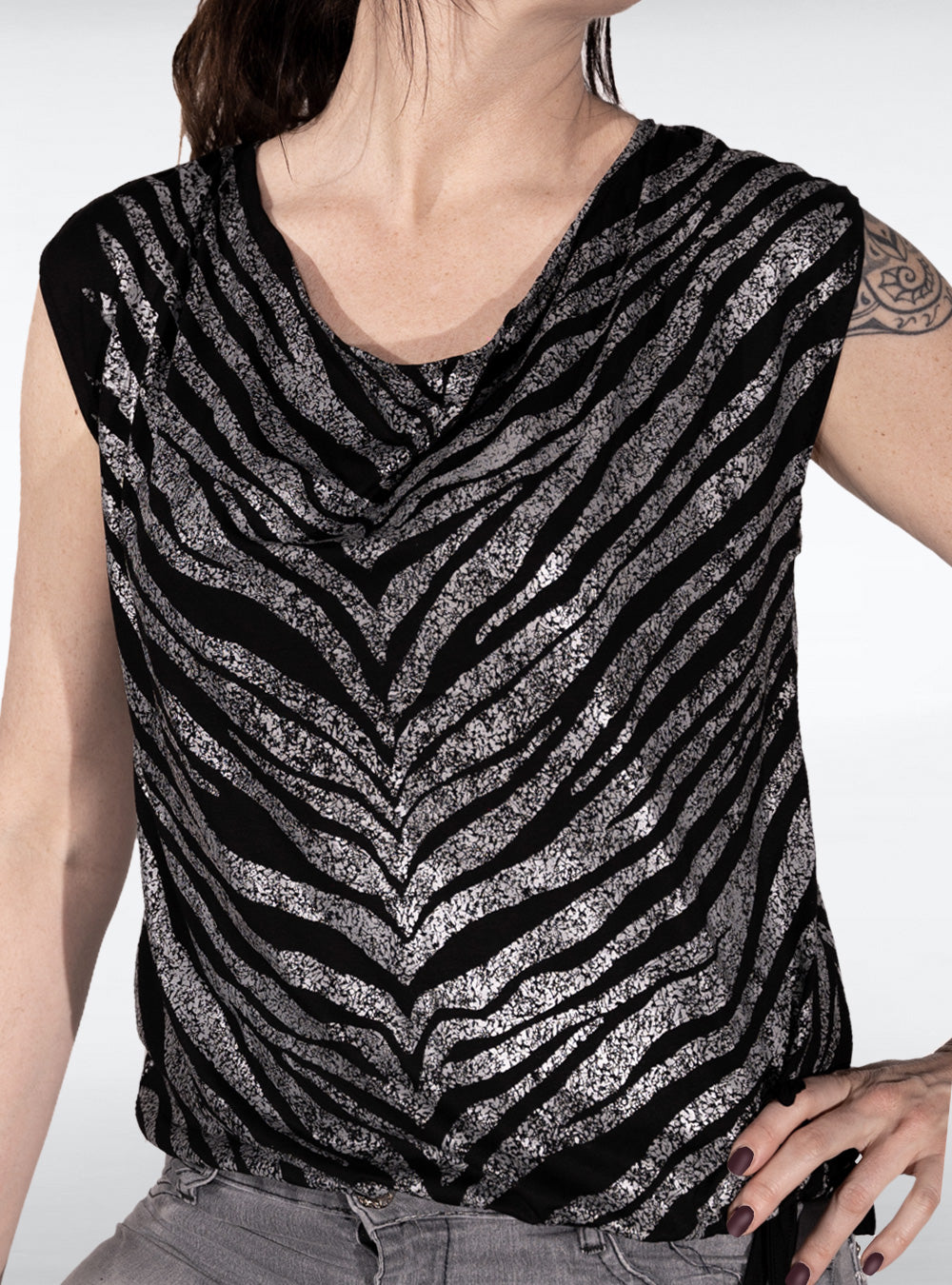 Zebra-stripes-glamour-silver-girls | HybridPunkBerlin