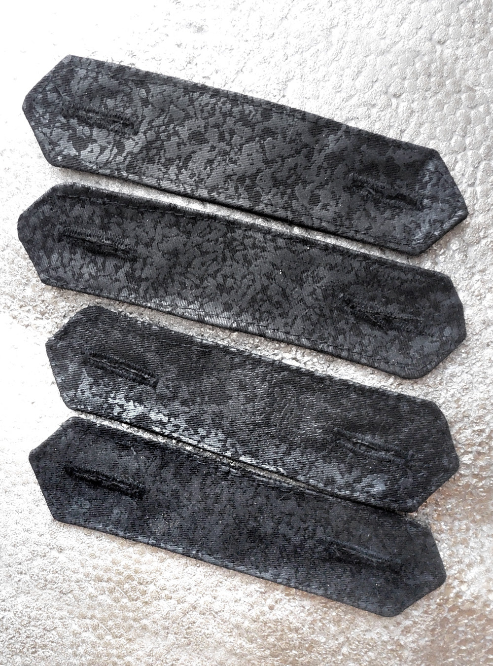 black-buckles-accessoire-steam-vest-men-close | HybridPunkBerlin