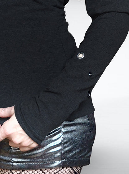 eyelets-longsleeve-black-women-close-detail | HybridPunkBerlin