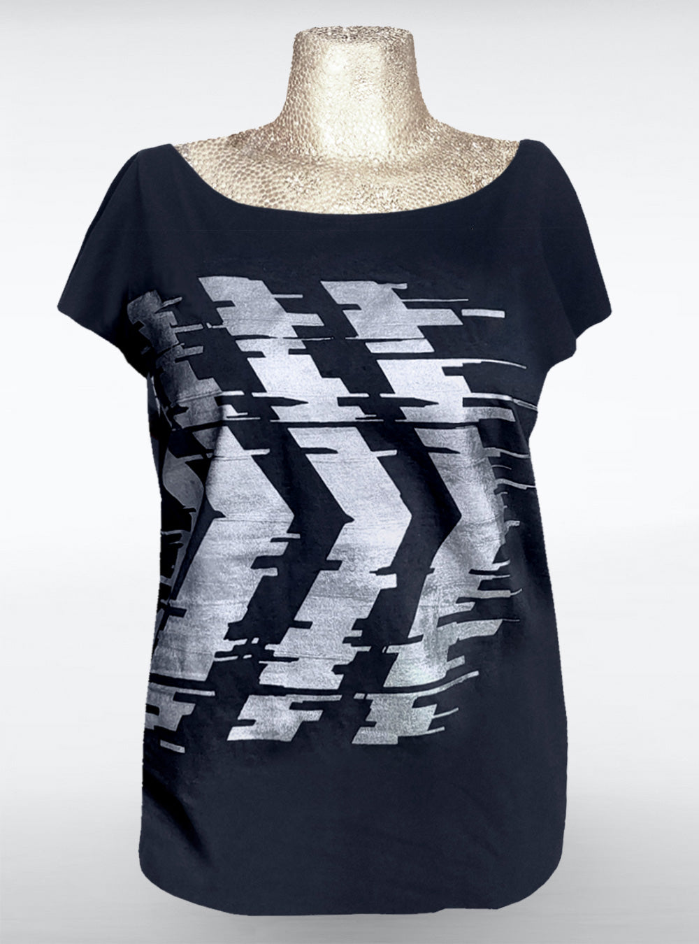 glitch-black-shirt-women-cyberpunk | HybridPunkBerlin