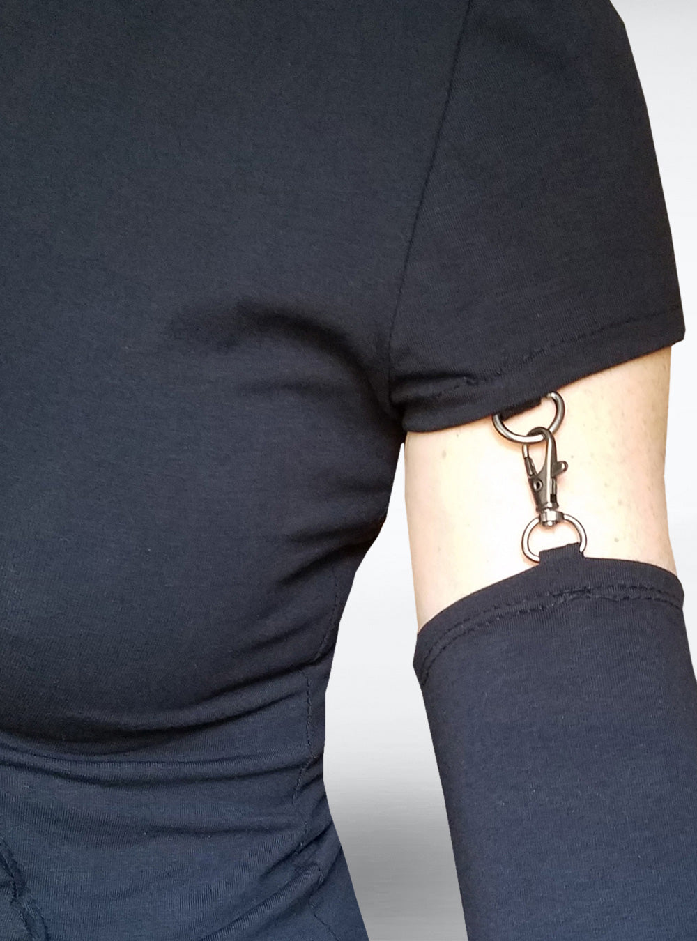 karabiner-dress-close-detail-hpb | HybridPunkBerlin