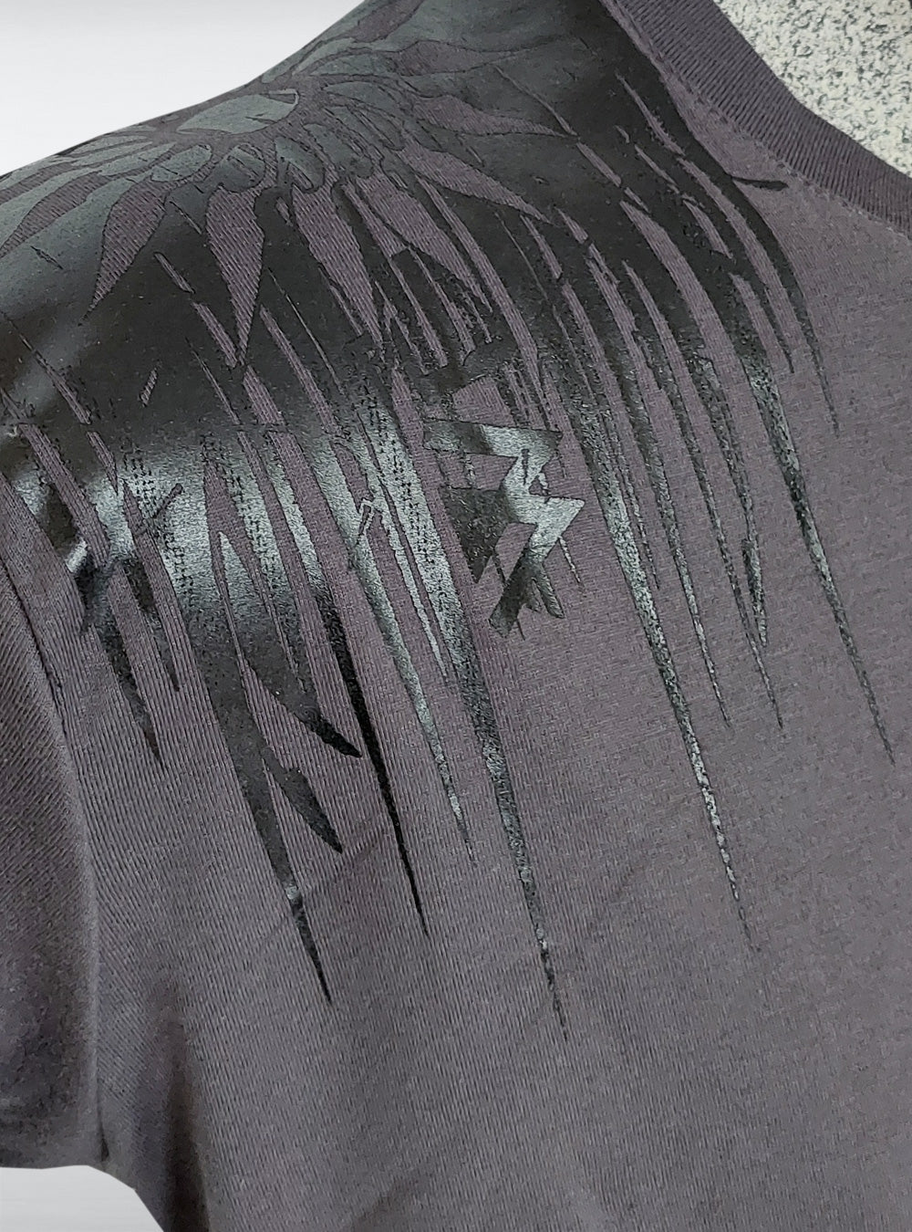 lost-b-shirt-men-anthracite-detail-hpb | HybridPunkBerlin