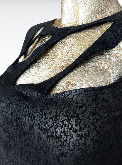 Onyx Cutout Top