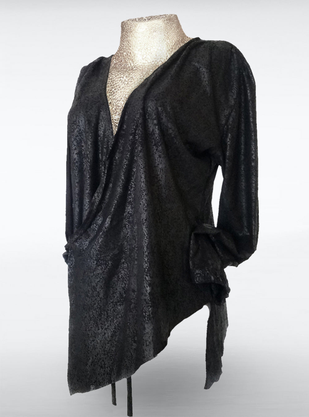 opal-blouse-black-leather-open-detail | HybridPunkBerlin