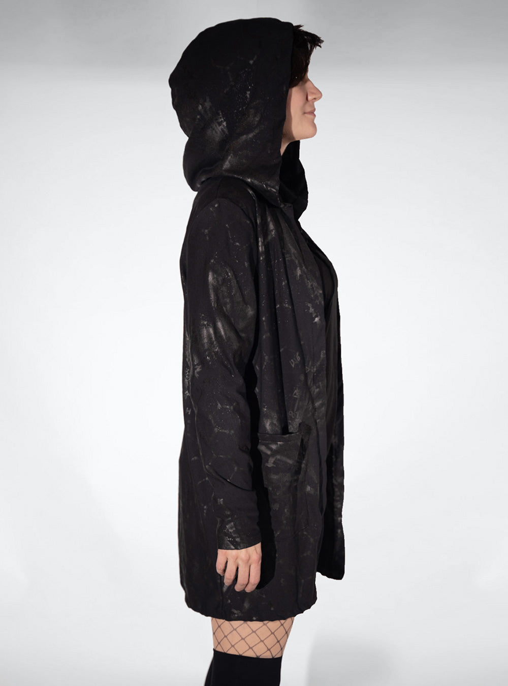 stardust-hoodie-black-on-black-women-galaxy.print | HybridPunkBerlin