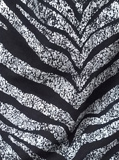 zebra-stripes-print-silver-detail-close | HybridPunkBerlin